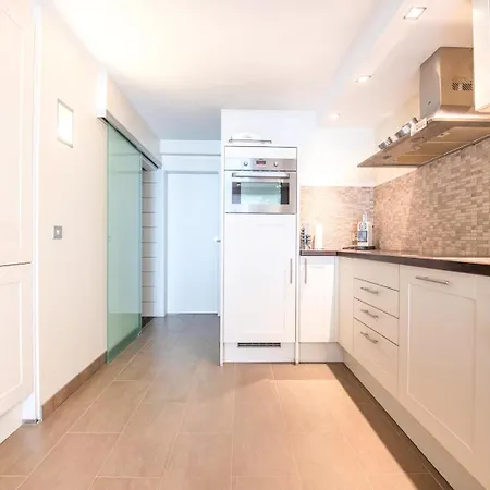 Apartment Beautiful At Sea *